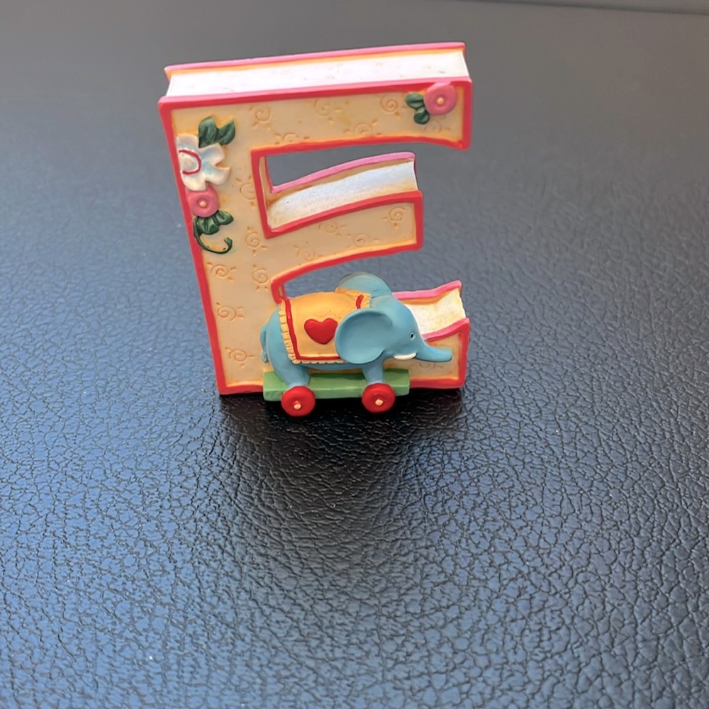 Vintage 1999 Mary Engelbreit Alphabet Letter “E” Elephant